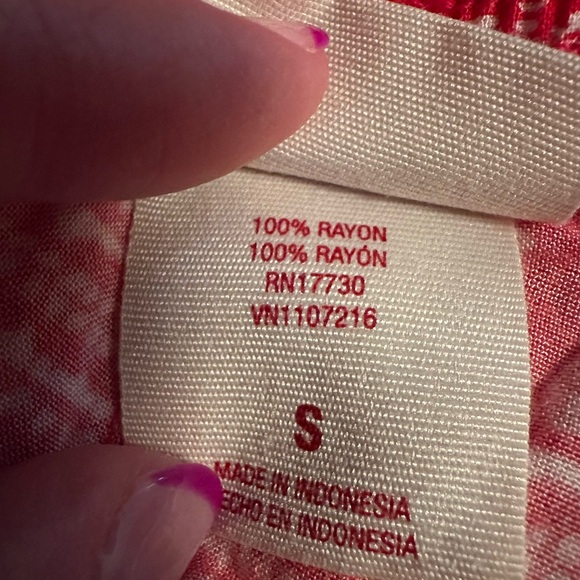 Mossimo Red Patterned Women’s Shorts Size Small - Picture 4 of 5